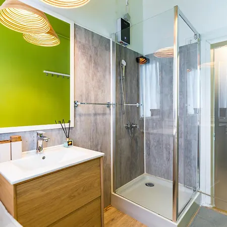 New High Ceilings - Cozy - Athenee Palace -invoce At Request Apartment