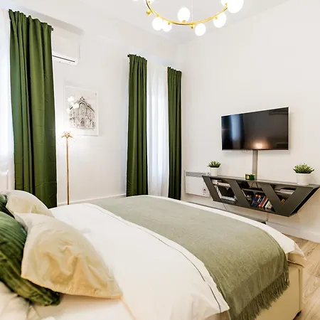 New High Ceilings - Cozy - Athenee Palace -invoce At Request Bucharest