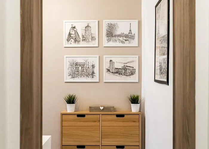 New High Ceilings - Cozy - Athenee Palace -invoce At Request * Бухарест