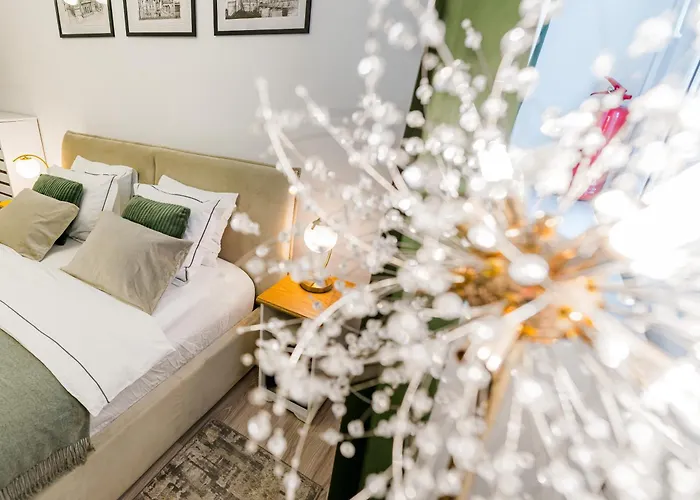 New High Ceilings - Cozy - Athenee Palace -invoce At Request * 부쿠레슈티