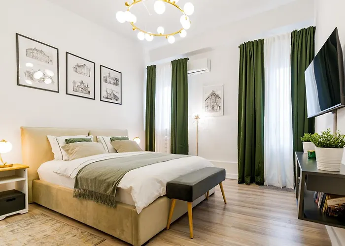 New High Ceilings - Cozy - Athenee Palace -invoce At Request Apartament